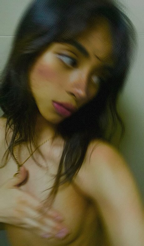 shylidia pornographic model photos