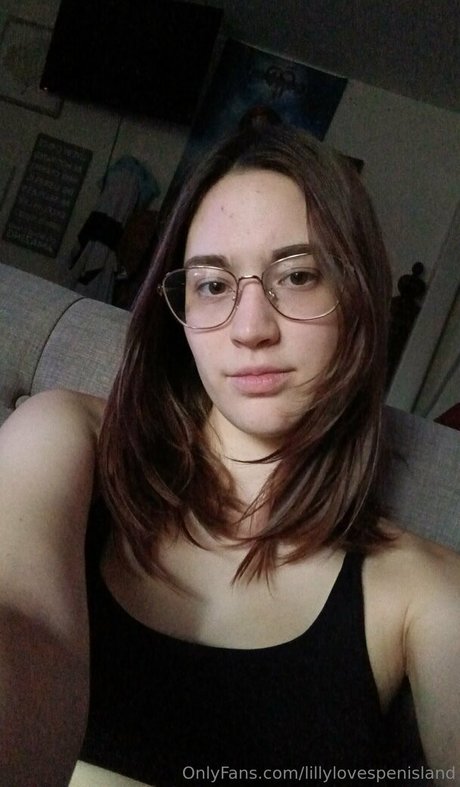 lillylovespenisland model best pictures