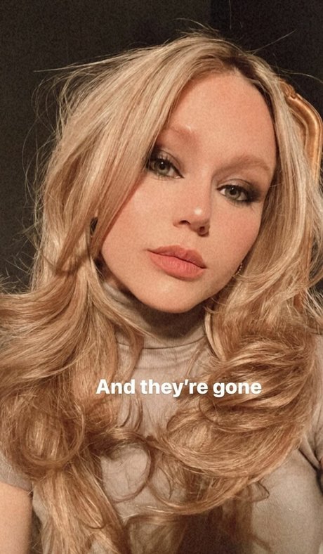 Brec Bassinger star nude image