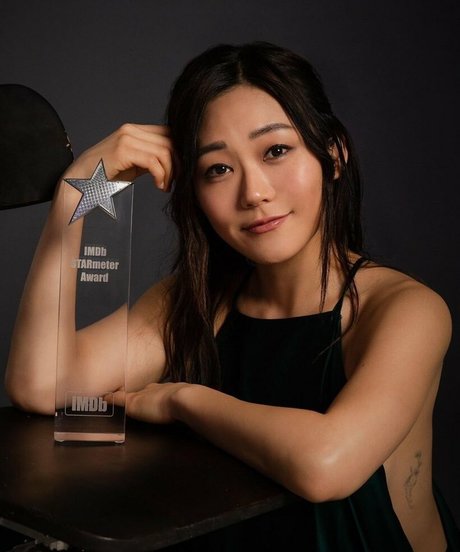 Karen Fukuhara star high quality pics