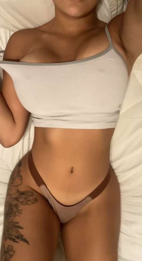 lexi mami art star archive