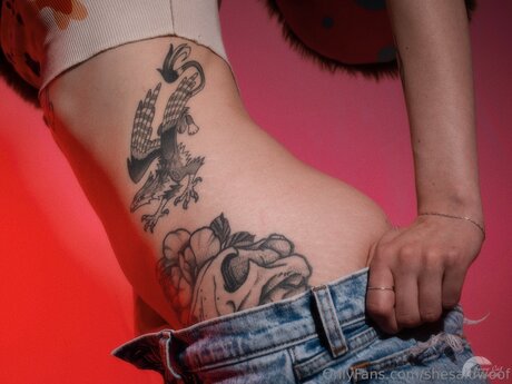 shesaidwoof model high quality pics