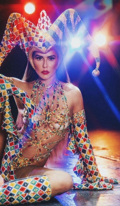 Deborah Secco hd star picture