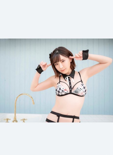 Eimi Fukada star galleries