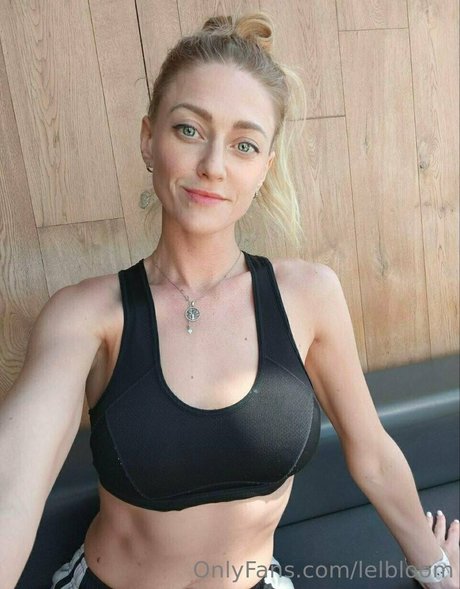 lelbloom sexy actress photo