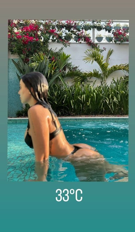 Nyvi Estephan porn actress gallery