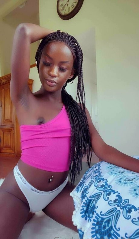 cindygetsnaughty model hot pic