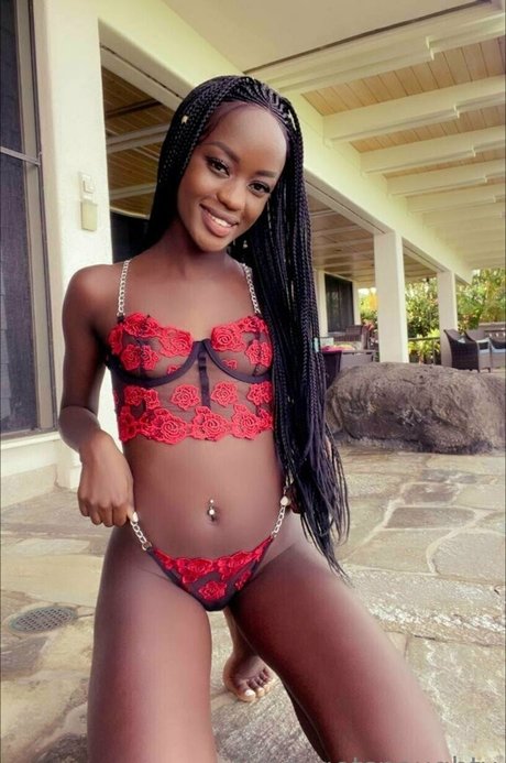 cindygetsnaughty beautiful pornstar photo