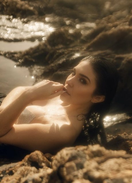 Cathy Kelley model naked img