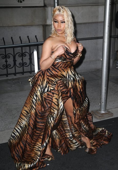 Nicki Minaj pornstar gallery