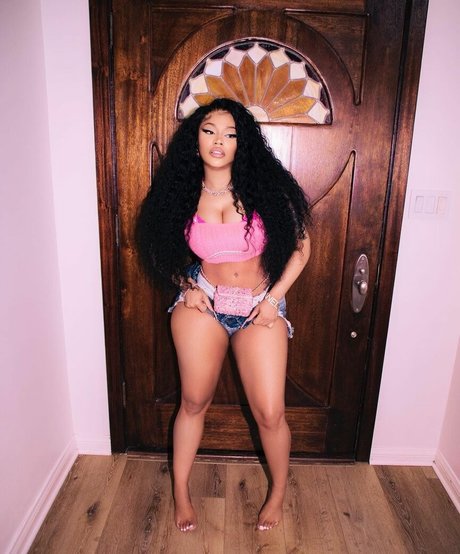 Nicki Minaj Profile pic