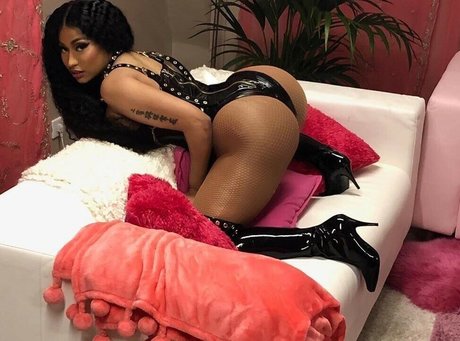 Nicki Minaj free pornstar pictures