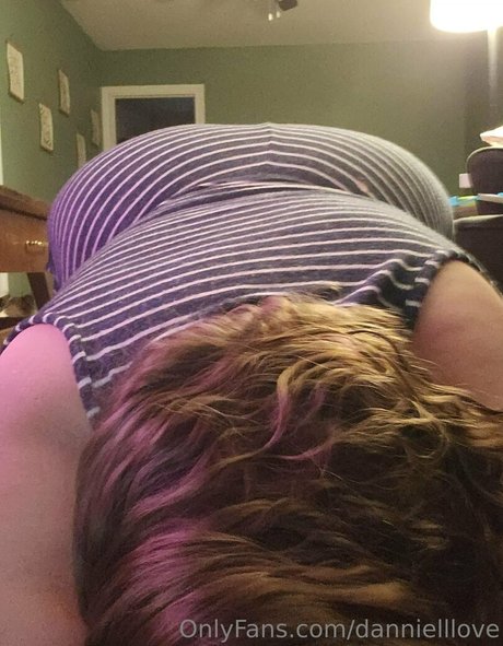 dannielllove model nude images