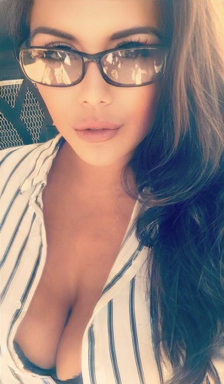 JYoffe143 model free img