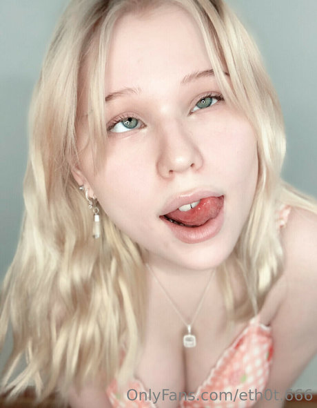 Eth0t 666 model beautiful picture