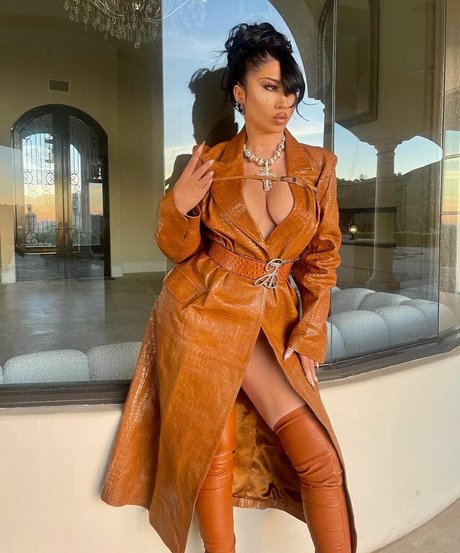 Kali Uchis best model img