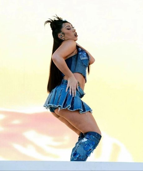 Kali Uchis exclusive model galleries