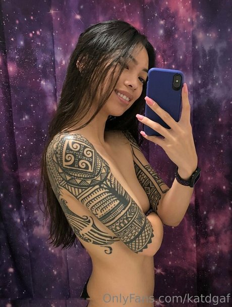 katdgaf erotic actress photo