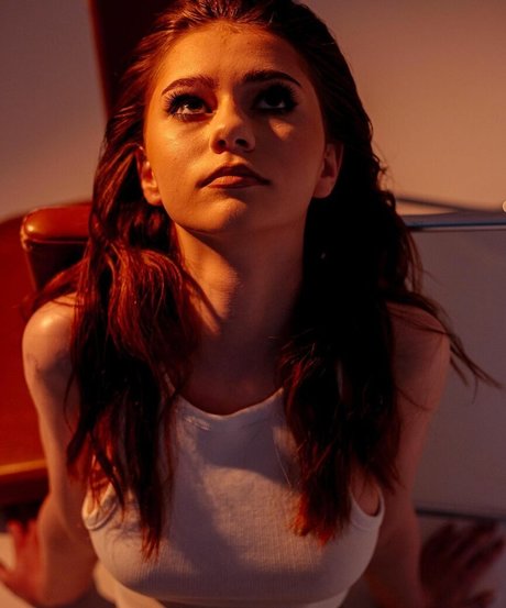 hdsonki model high quality pics