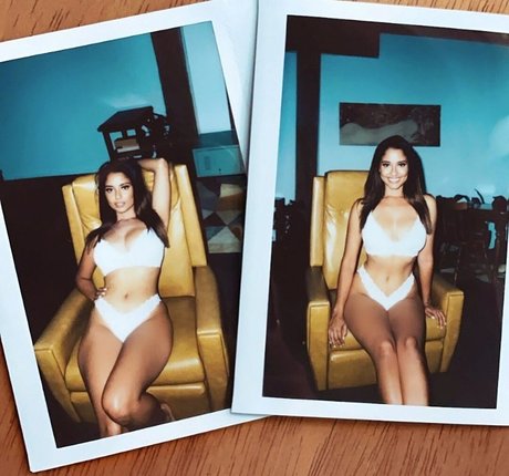 Chanelle Punton sexy star img