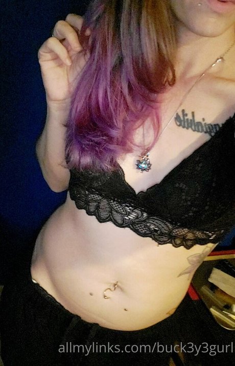 buck3y3gurl adult actress pic