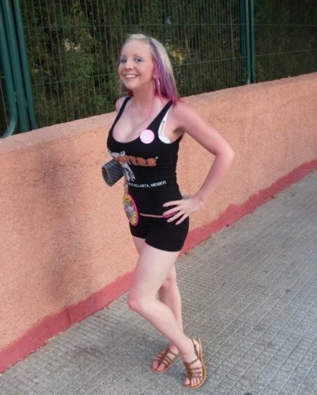 Katy Yardley model nude image