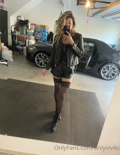 onlyviv4u porn model gallery