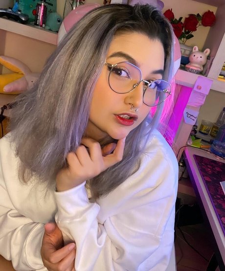 Nathye beautiful actress pic