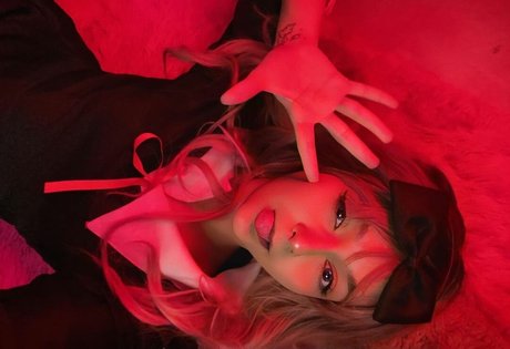 Nathye model hd photo