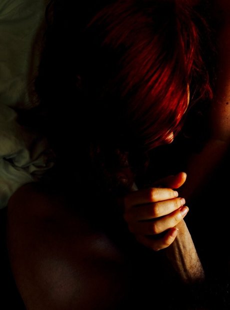 Violette Decembre model naked pictures