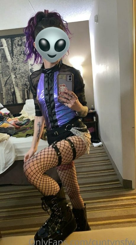 cuntynsfw beautiful model archive