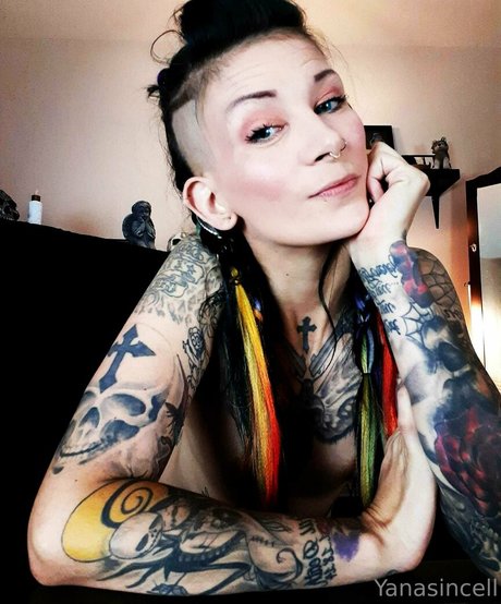 yanasincell666 xxx pornstar pics