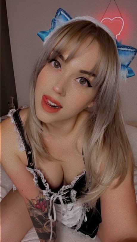 caradaily pornstar art pics