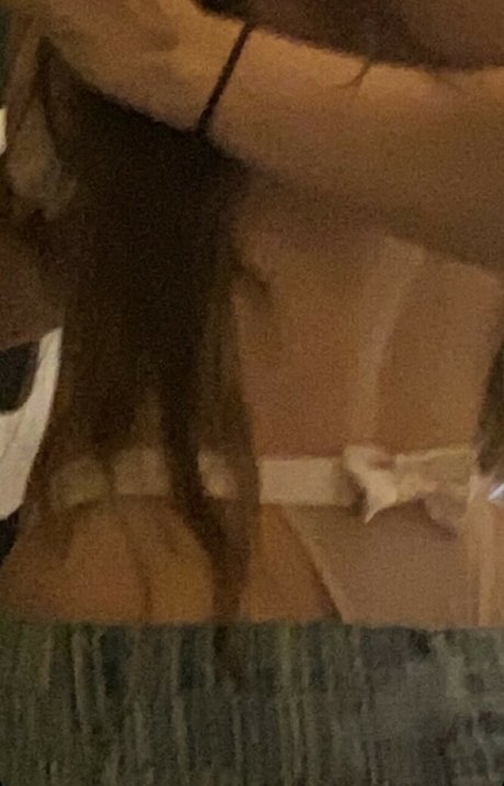 Ambzzie Ambzzzie naked pornstar photo