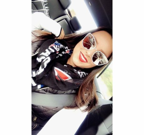 Lizzy Maguire porn star photo