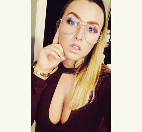 Lizzy Maguire star xxx gallery