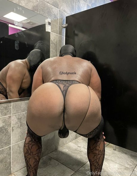 jodymuscle nudes star images