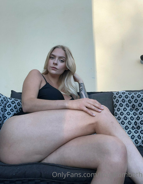 LoveFromBeth actress gallery