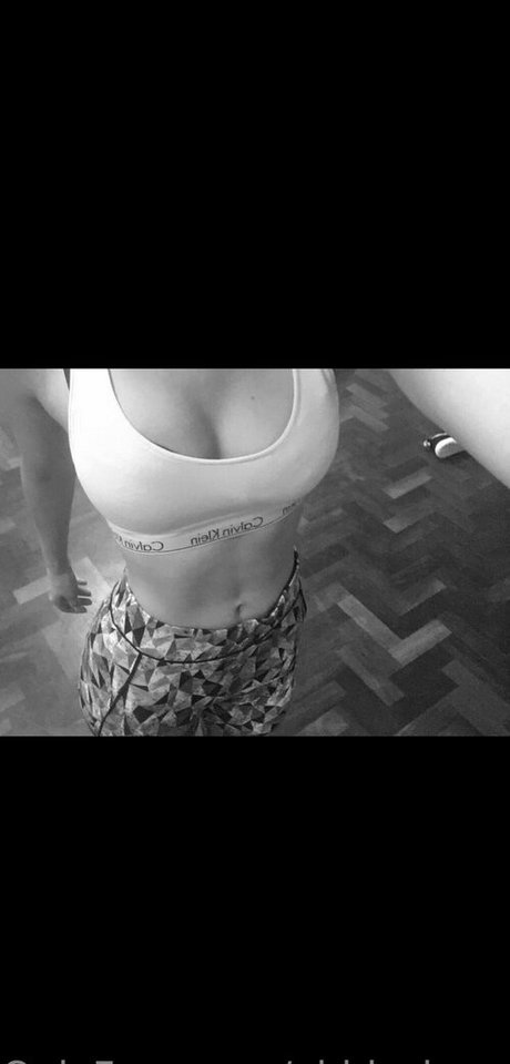 Abbie Haggar adult model pictures