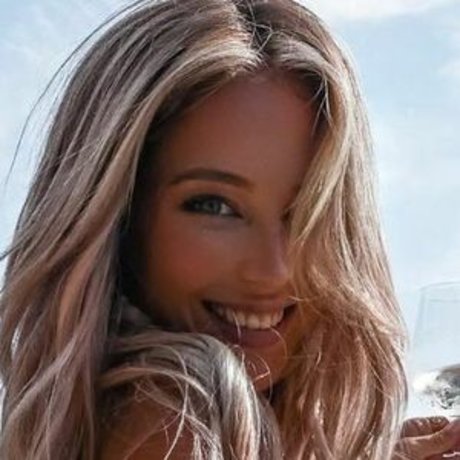 Rahel Chiwitt model adult img