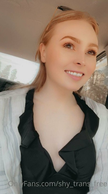 shy trans free free model pic