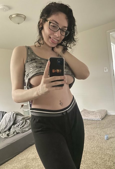 ghostlygothx star pornographic photo