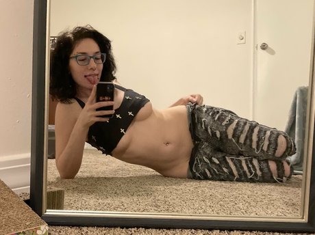 ghostlygothx model sex picture