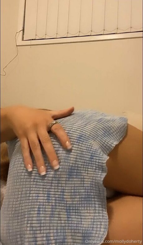 mollydoherty naked actress pic