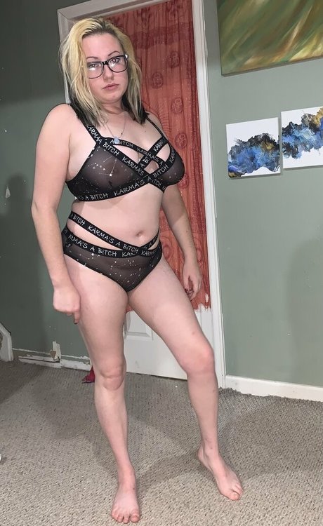 crystal2086bella xxx pornstar photos