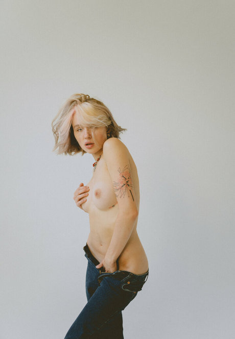 lilbiii art actress gallery