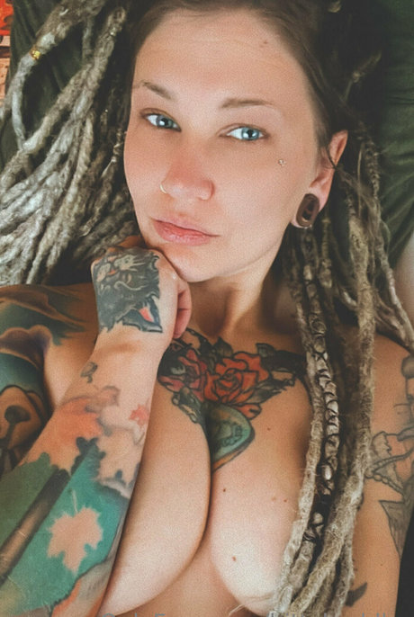 bittybuddha model beautiful image