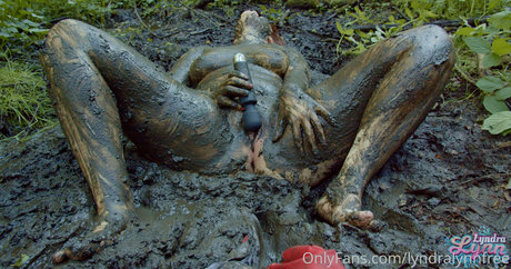 lyndralynnfree nude model photos