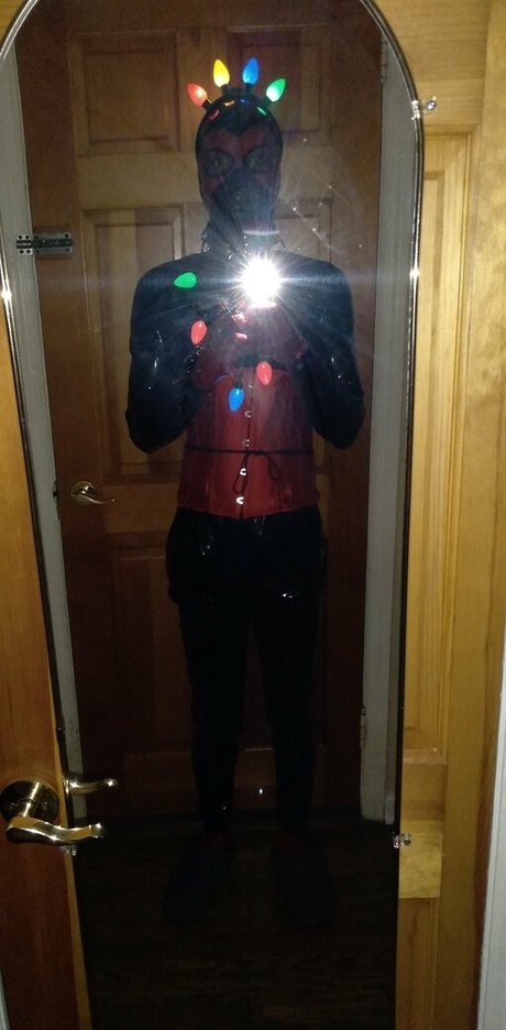 sir latexman beautiful pornstar img