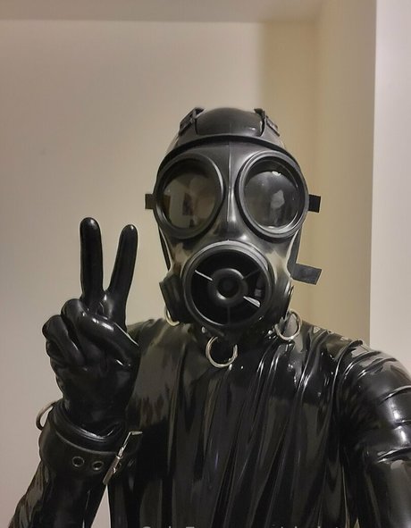 sir latexman naked actress pic